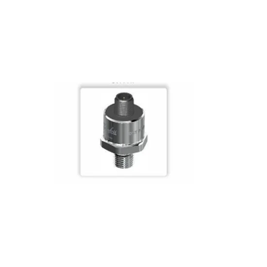 DST P140 pressure transmitter for cooling systems